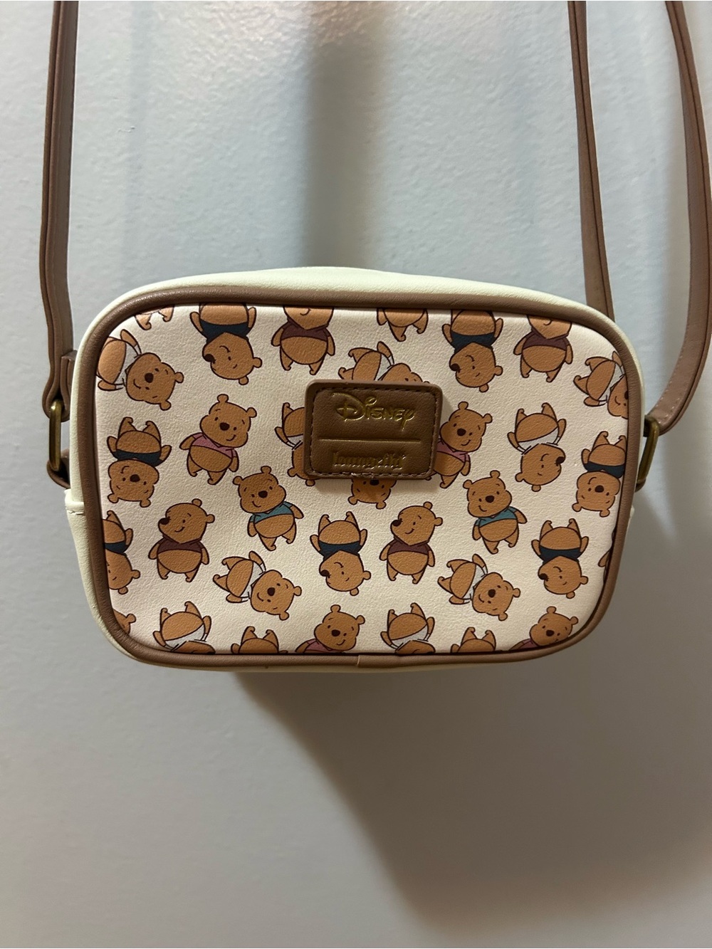 Disney Cream and Tan Winnie the Pooh Pattern Crossbody Bag